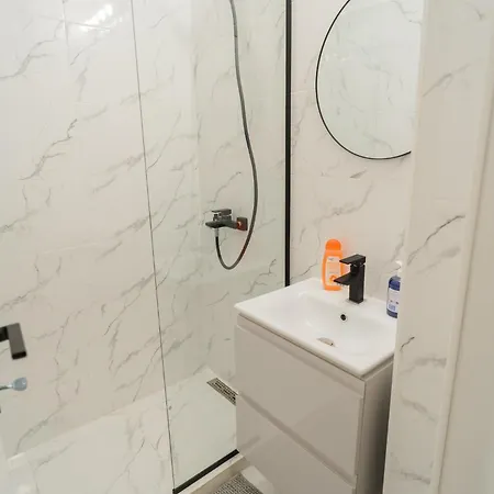 Elegant Gem Victoriei Avenue Bukarest