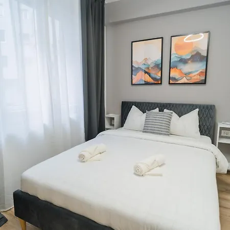 Victoriei Gem - Elegant Central Retreat *