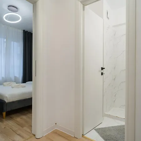 Elegant Gem Victoriei Avenue * Βουκουρέστι