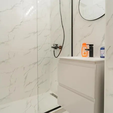 Victoriei Gem - Elegant Central Retreat