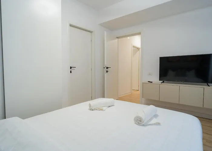 Elegant Gem Victoriei Avenue شقة بوخارست